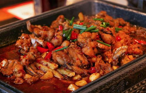 网红蛙打架吃瓜,一场吃瓜群众的狂欢盛宴 第1张 网红蛙打架吃瓜,一场吃瓜群众的狂欢盛宴 第1张